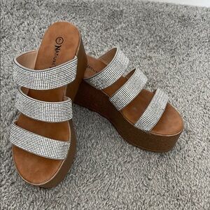 Nature Breeze Women's Silver Wedge Sandals